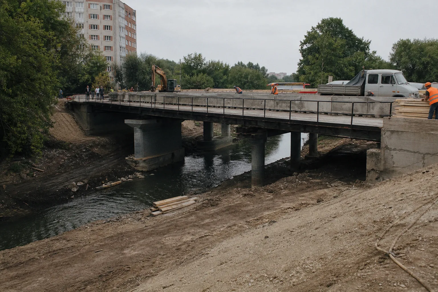 Ремонт моста через Лыбедь в Рязани: реакция властей на жалобы горожан